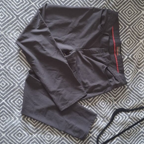 Kenneth Cole Awearness Men's Slim Fit Trousers in Black - Size 40x34 - Picture 1 of 5